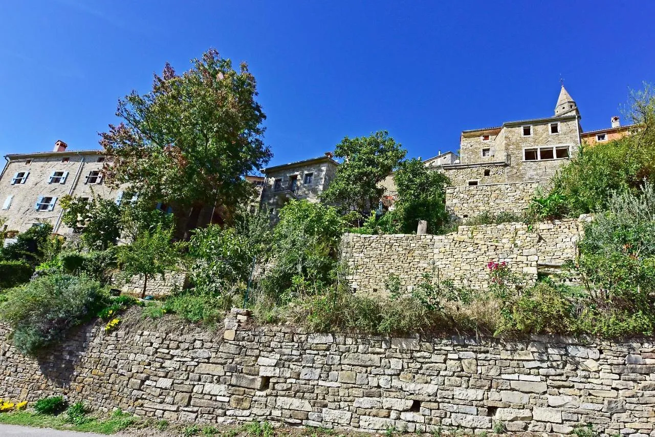 Apartment Villa Fragola Motovun