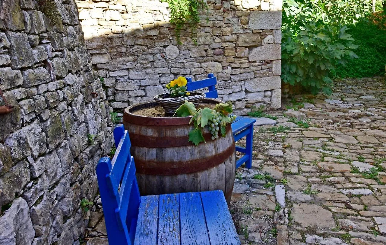 Apartment Villa Fragola Motovun