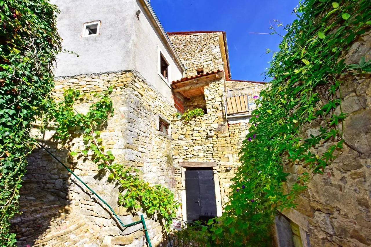 Apartment Villa Fragola Motovun Croatia